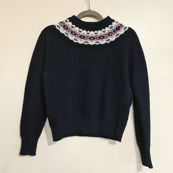 Nordic Design Wool Sweater - Picture 3 of 7